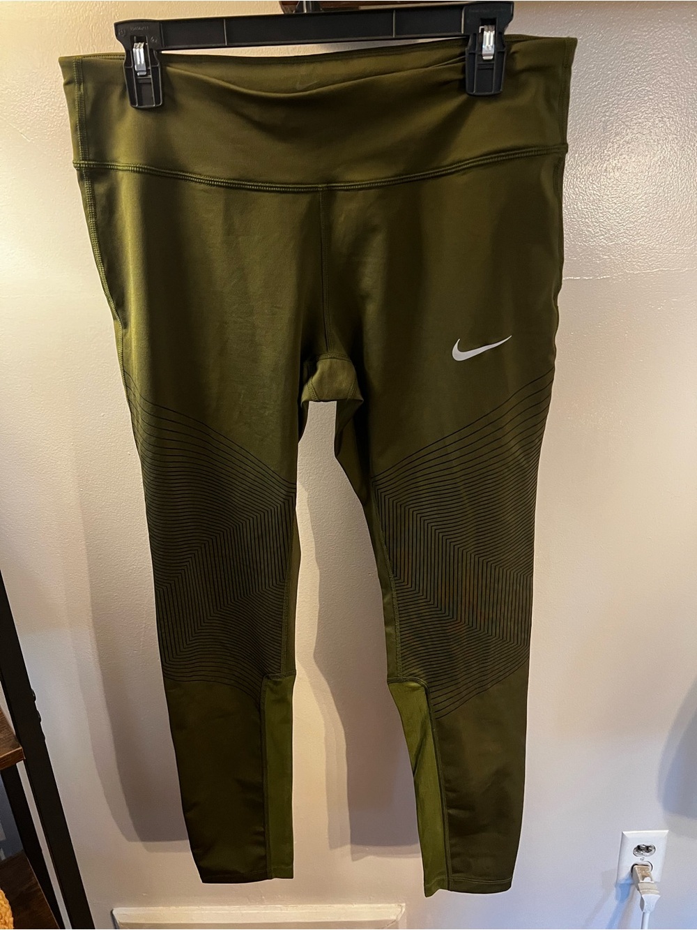 Nike Woman’s Olive Performance Leggings with Swoosh size L